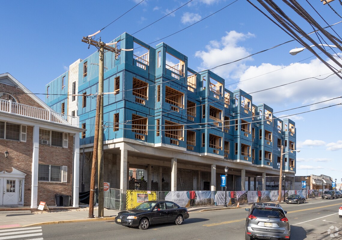 Centurion Union Center Apartments in Union, NJ