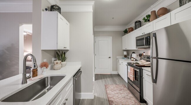 Foto del edificio - 529 Barker-Clodine Road Unit 17104