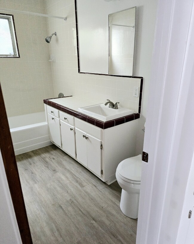 Bathroom - 1610 Preuss Rd