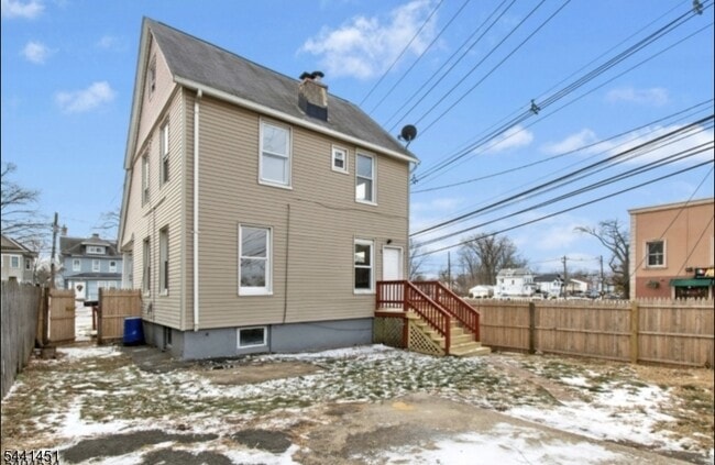 Building Photo - 162 W 2nd Ave