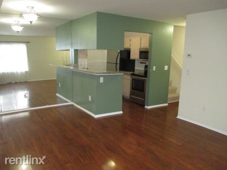 Building Photo - 2 br, 2.5 bath Condo - 30370 Nantucket Dr
