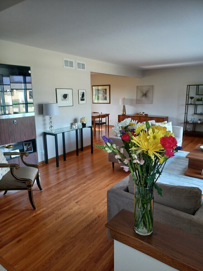 Foto del edificio - 6512 Cambridge Rd