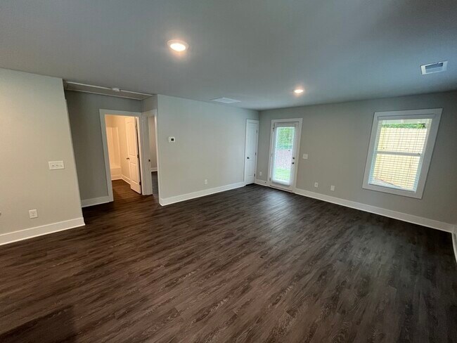 Building Photo - 3745 Corvette St