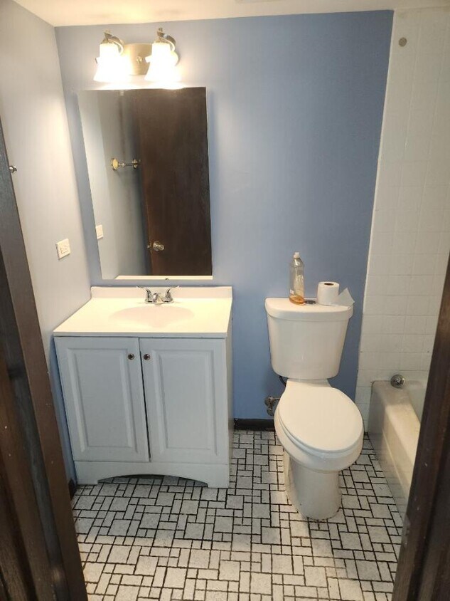 1881 Michigan City Rd, Calumet City, IL 60409 Condo for Rent in