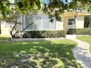 Building Photo - 1323 Fillmore St