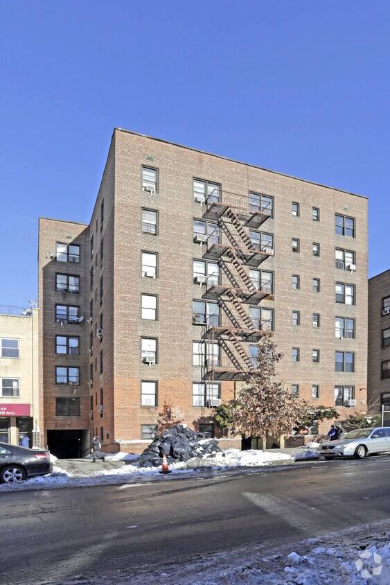Primary Photo - 143-45 Sanford Avenue