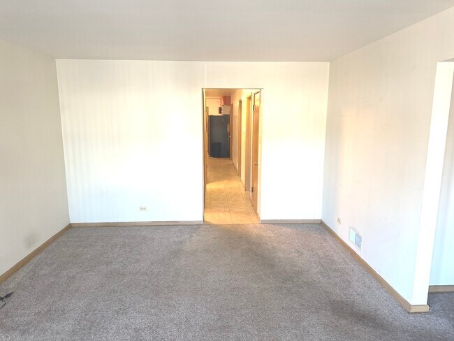 Foto del edificio - 7121 W Foster Pl