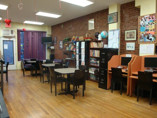 Foto del edificio - 475 Hicks St