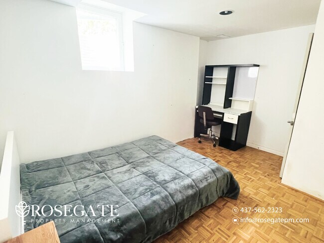 Building Photo - Pet-Friendly 3-Bedroom Basement Apartment with Parking – Scarborough