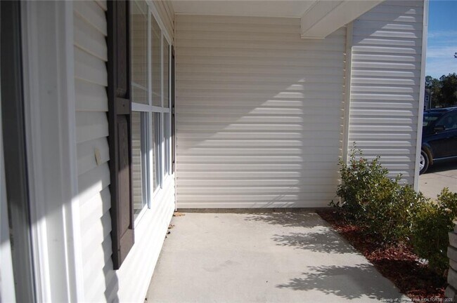 Building Photo - 94 Kentucky Derby Ln