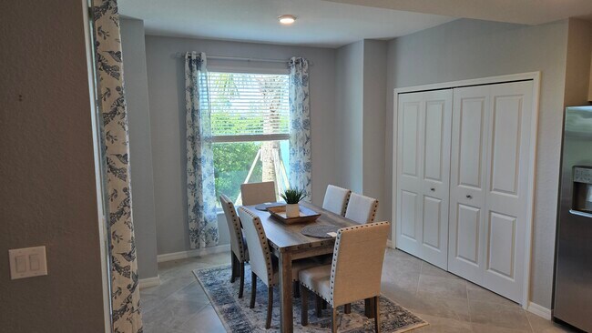 Foto del edificio - 14281 Heritage Landing Blvd