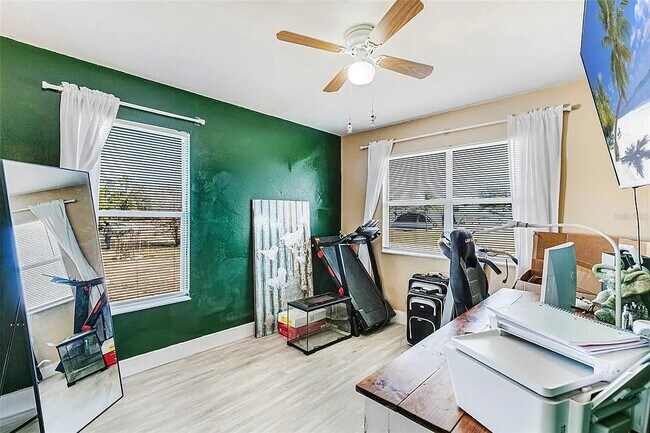 Foto del edificio - 323 Greenwood Ave