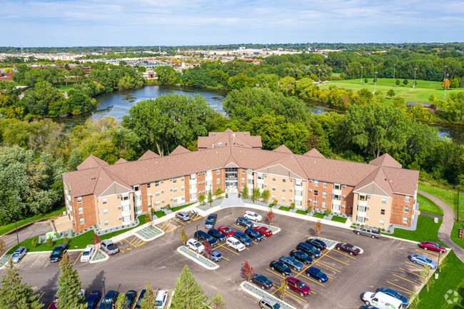 Building Photo - The Markham