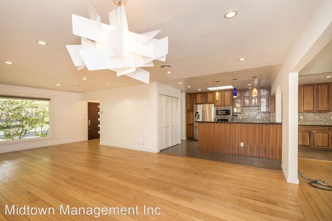 Building Photo - 3 br, 2 bath House - 591 St. Claire Dr