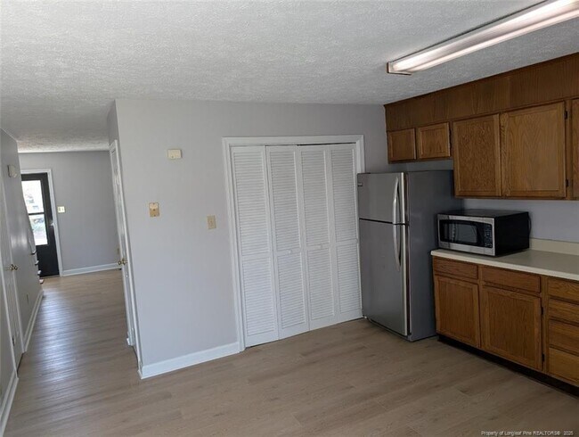 Foto del edificio - 4846 Pinedale Blvd