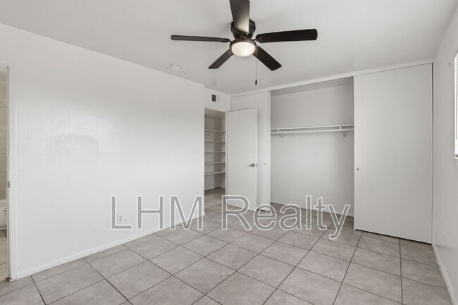 Foto del edificio - 5321 W Lewis Ave