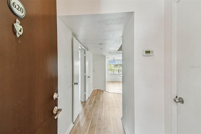 Building Photo - 2331 W Horatio St