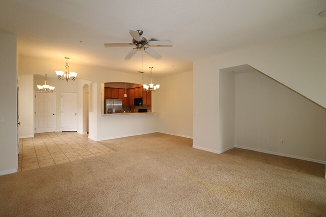 Foto del edificio - Town home 2 story, 3/2.5/1 backing up to T...