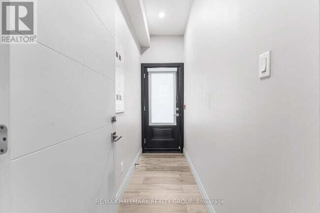 Photo du bâtiment - 201 MacLaren St