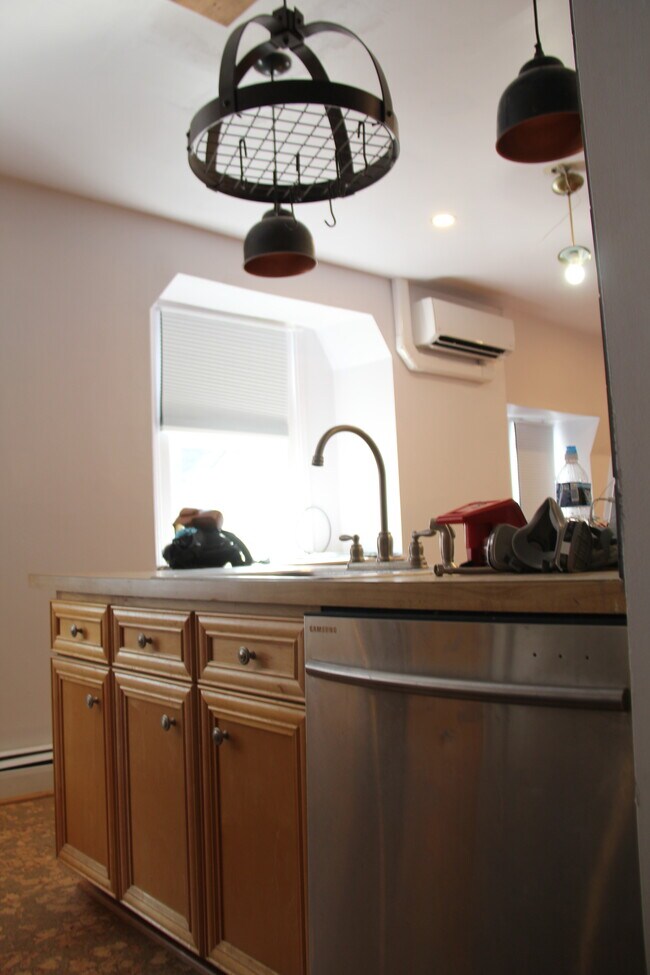 Foto del edificio - 909 S 49th St