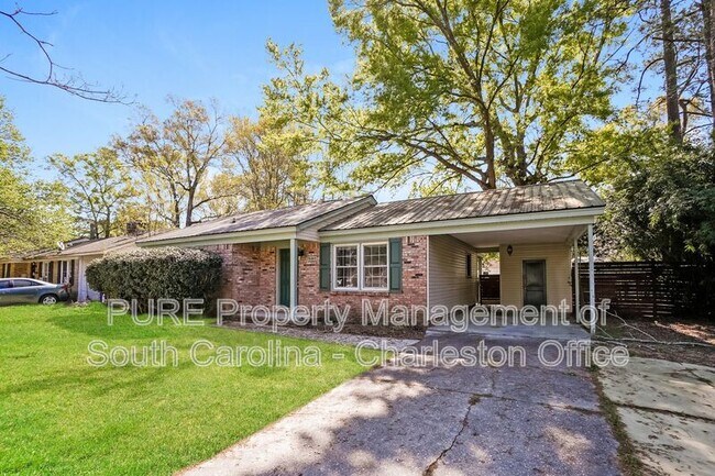 Foto del edificio - 7648 Hillview Ln