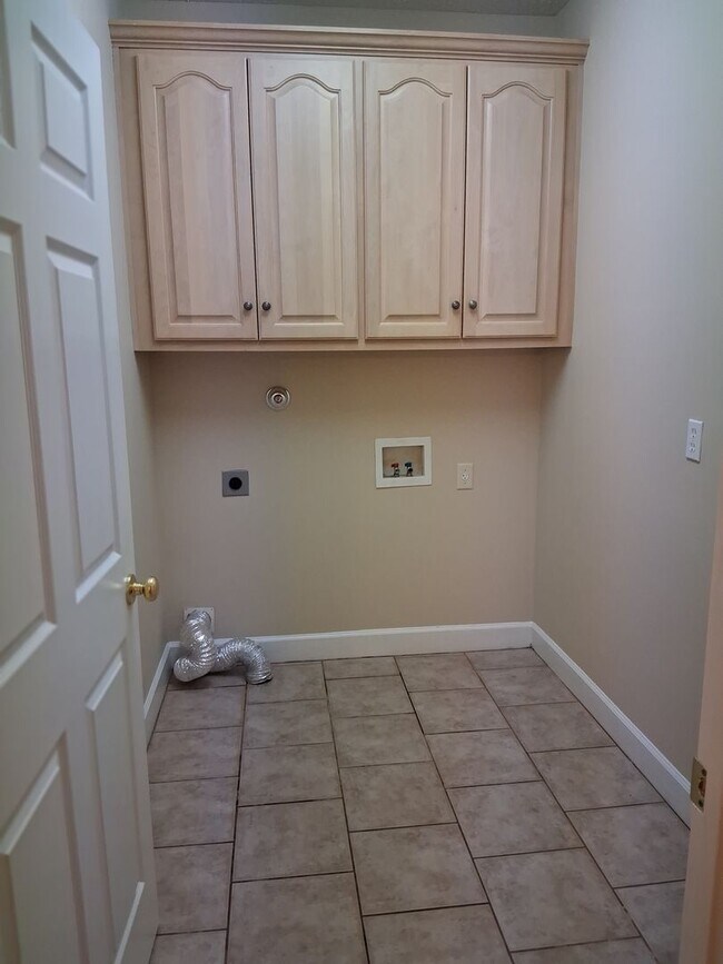 Foto del edificio - Beautiful 4-bedroom 2 bath home 69S Tuscaloosa
