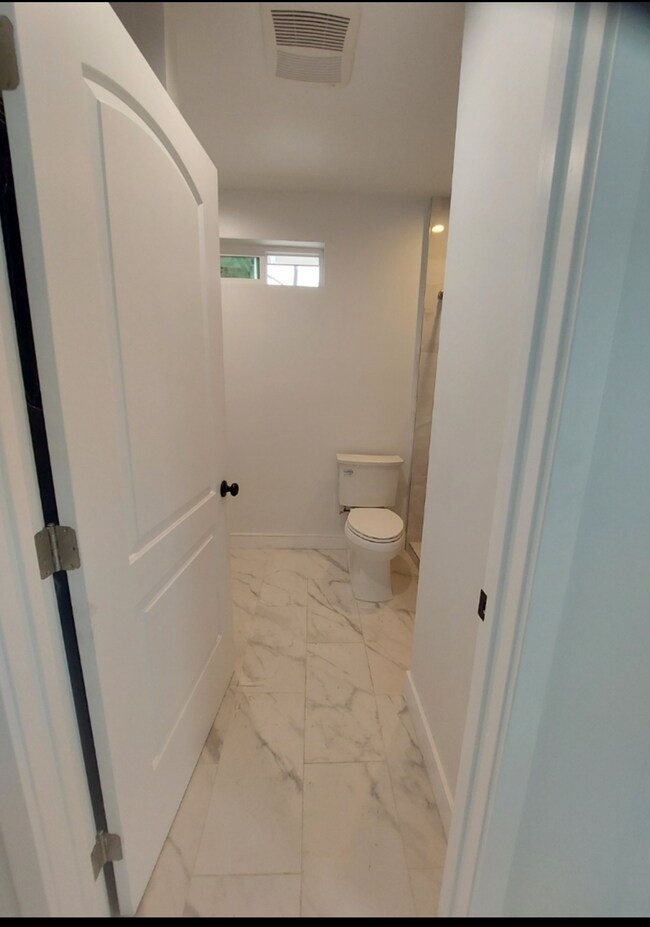 Foto del edificio - 13660 Bonanza St