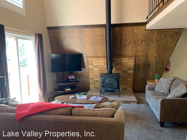 Building Photo - 3 br, 2 bath House - 3046 Bellevue