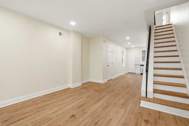 Building Photo - 1441 S Marston St