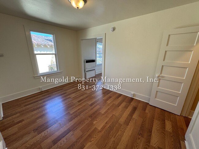 Building Photo - 1205first