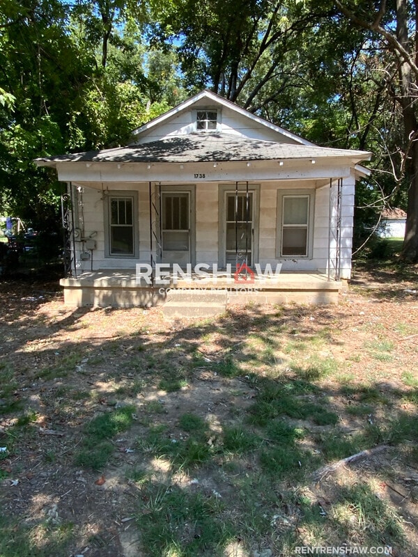 Building Photo - 1738 E Wheeler St