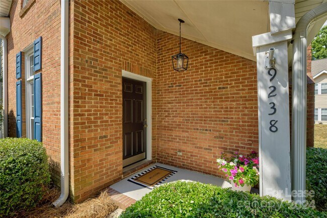 Foto del edificio - 9238 N Vicksburg Park Ct