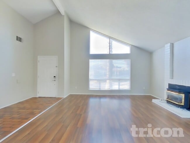 Foto del edificio - 1104 Waxwing Ln