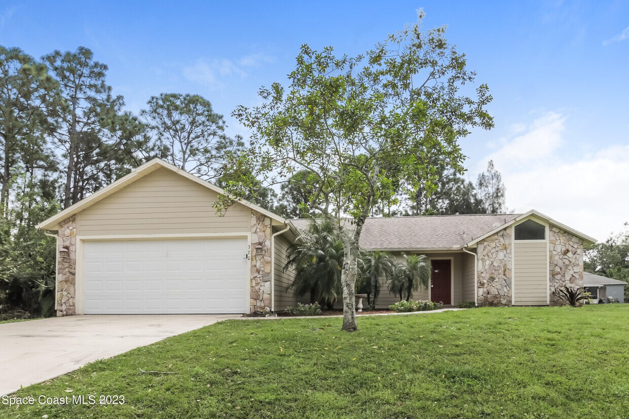 Foto principal - 370 Dandurand St SW