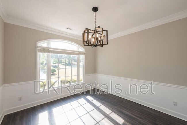 Foto del edificio - 1512 Fallen Leaf Dr SW
