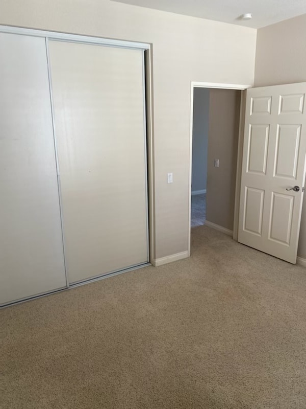 Building Photo - 10820 Sabre Hill Drive