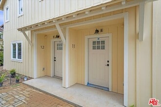 Building Photo - 1317 Punta Gorda St