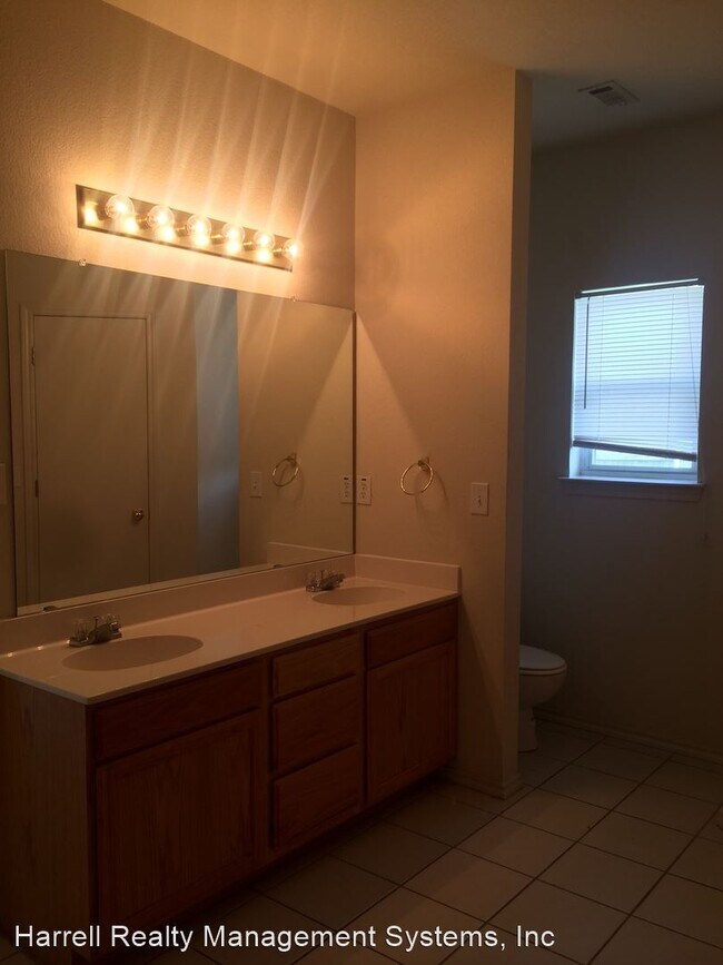 Building Photo - 3 br, 2 bath House - 3004 Clydesdale Way