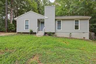 Building Photo - 6205 Adams Hunt Dr
