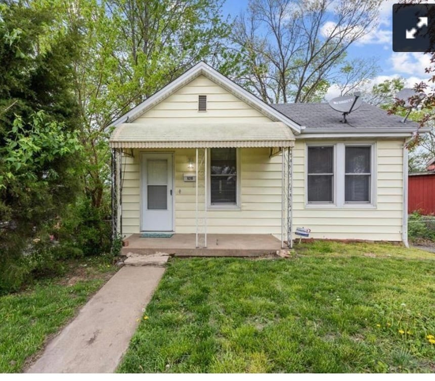 Primary Photo - 9219 Bristol Ave