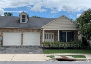 Building Photo - 1850 Meridian Dr
