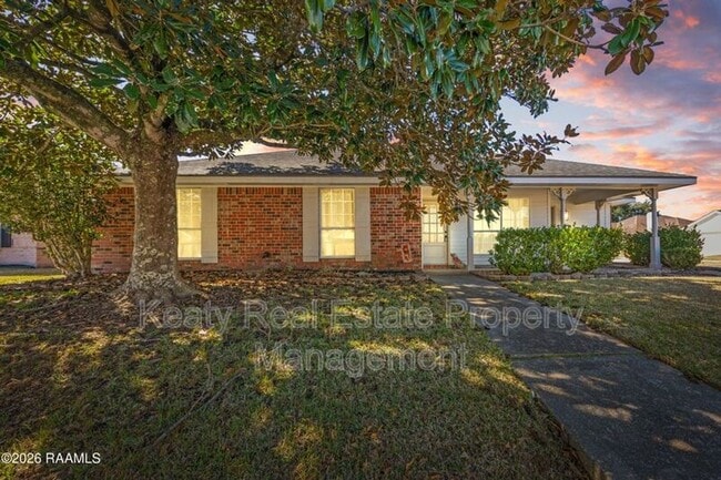 Building Photo - 313 Wallingsford Cir