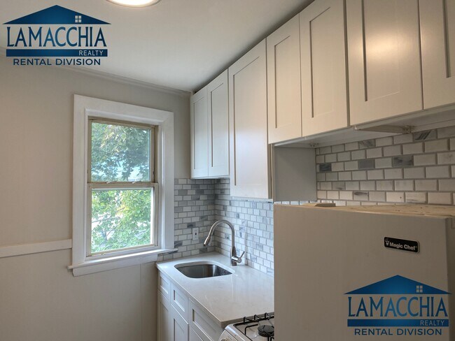 Building Photo - 90 Winthrop Shore Dr