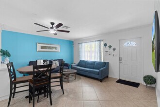 Building Photo - 311 SW 8th St