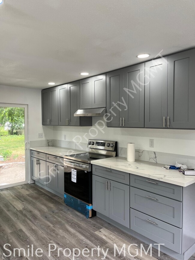 Photo - 412 SE 139th Ave House