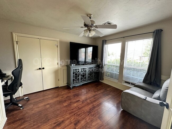 Foto del edificio - 1440 Agate Way