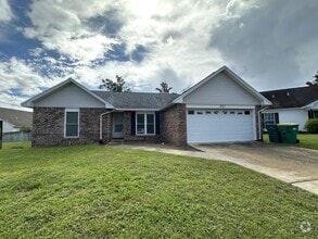 Building Photo - 807 Sparkleberry Cove