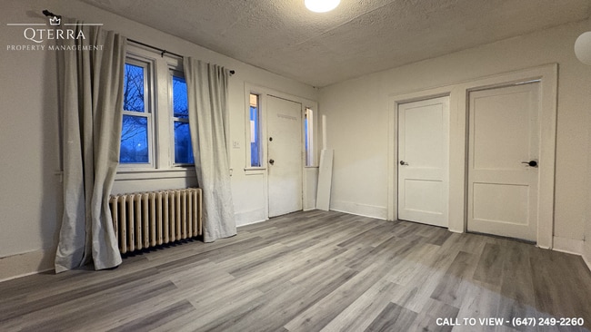 Building Photo - 200 Chaffey St