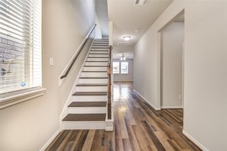 Building Photo - 9826 Copper Ranch Trail