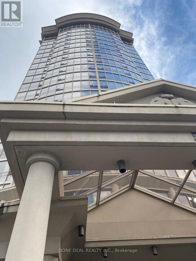 Photo principale - 50-250 Eglinton Ave W